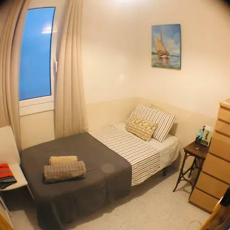 Shared Flat In Plaza Espanya